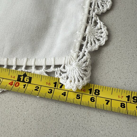 NEW Vintage Table Runner And 2 Placemats Warm White Floral Embroidered Crochet - Picture 12 of 14
